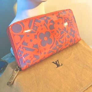 Louis Vuitton “Sweet Coral” Long Zippy Wallet with authentic LV dustbag